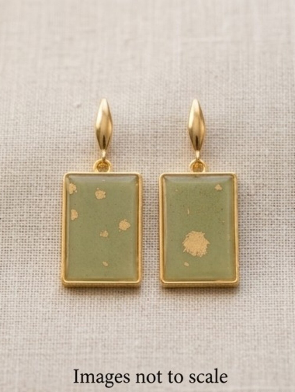 #527 HAND CRAFTED Earrings handcrafted handmade Resin Gold Tone Metalic Peach